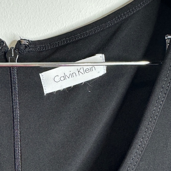 Calvin Klein Cinched Waist Black and White Women’s Romper (P) - Picture 8 of 9